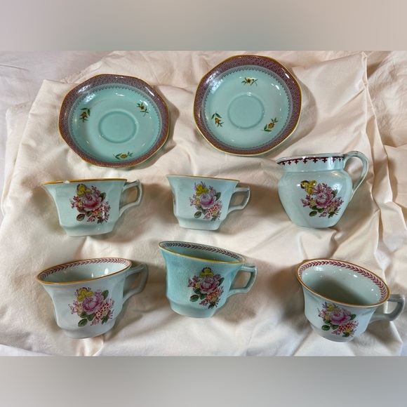 Adams Other - Adams Calyx Ware Tea Cups Saucers Creamer chips and stains Arts & Crafts